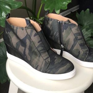 Linea Paola Camo Wedge Shoe